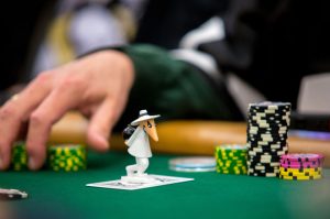10 Quick Poker Tips That Will Help Your Game